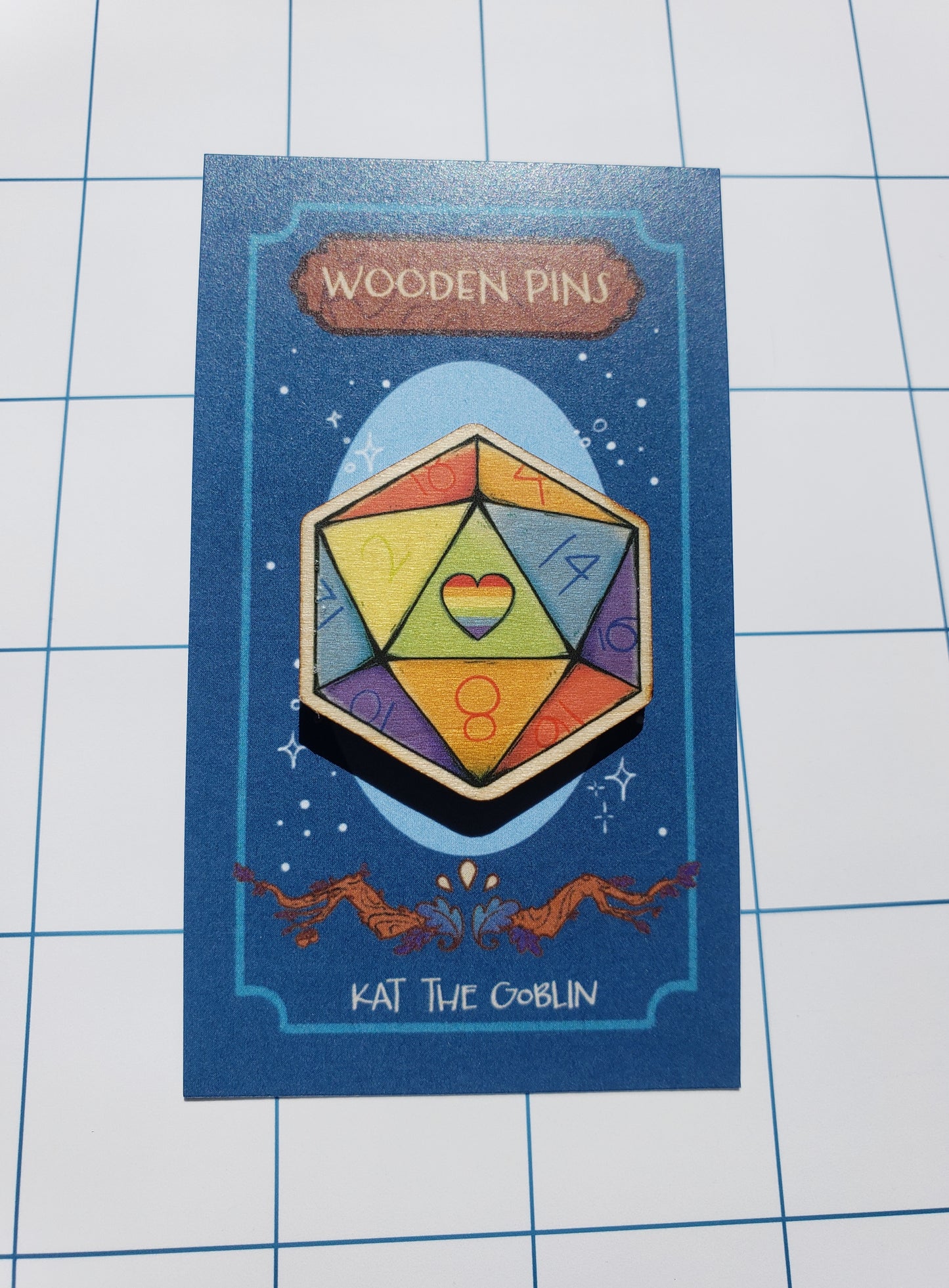 Rainbow D20 - Wooden Pin
